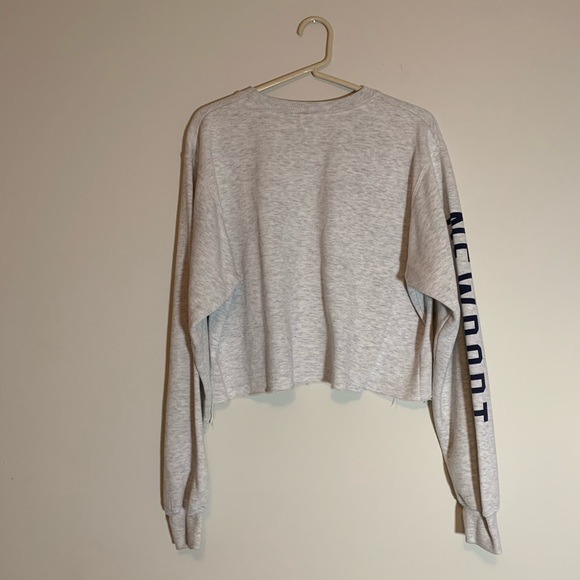 Brandy Melville Newport Beach Top - Picture 5 of 6